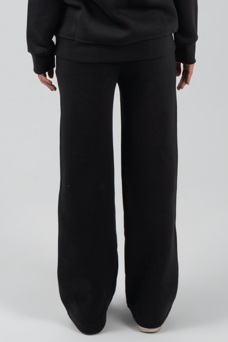 Hoodie & Sweatpants Set in Black - Hushy Wear