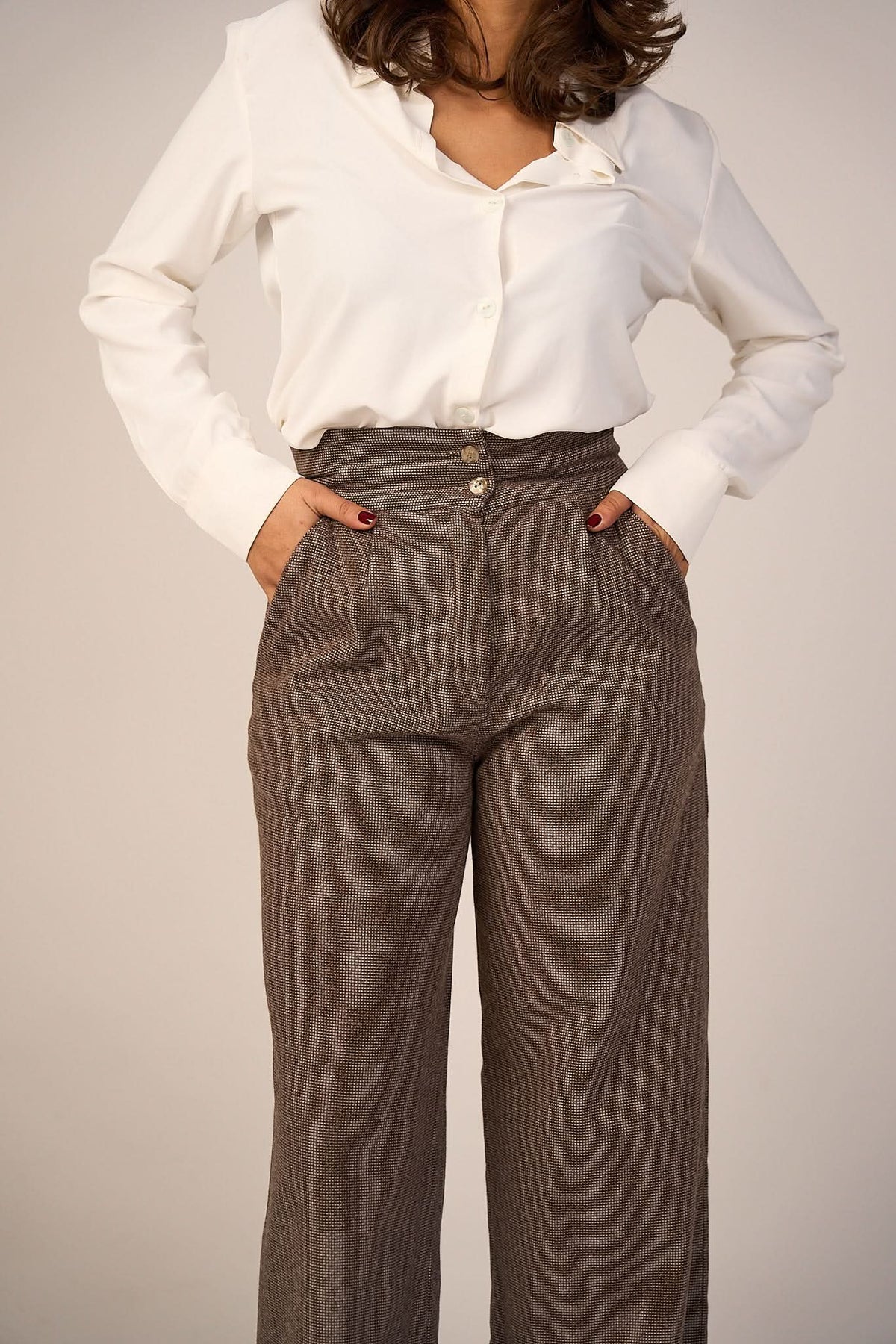 Brown High-Waist Wool Classic Trousers featuring a tailored straight-leg fit, premium wool fabric, and a sleek high-waisted design for a sophisticated look.