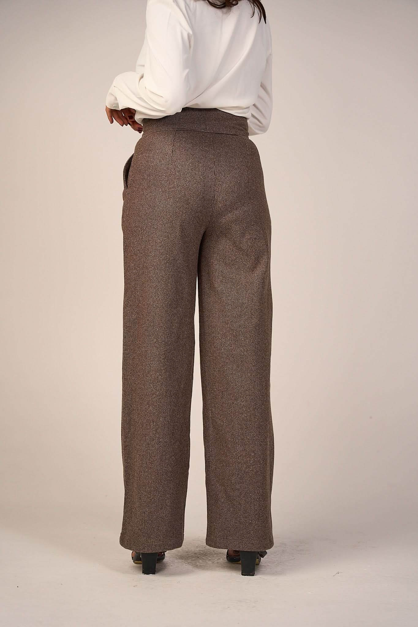 Brown High-Waist Wool Classic Trousers featuring a tailored straight-leg fit, premium wool fabric, and a sleek high-waisted design for a sophisticated look.