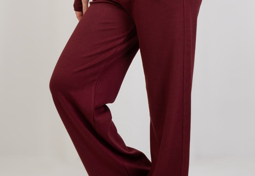 Relaxed Straight Sweatpants - Burgundy - Hushy Wear